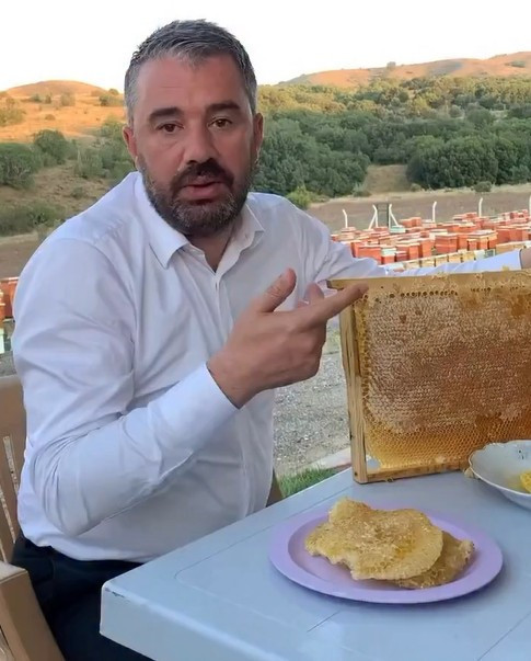 Pursaklar Belediyesi'nin ürettiği tescilli ballar ihtiyaç sahiplerinin sofrasına gidiyor