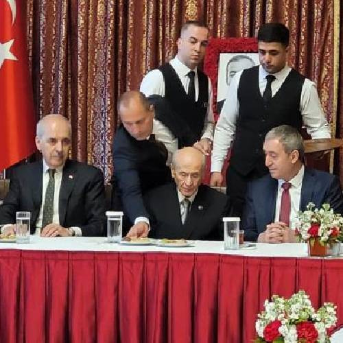 Sırrı Süreyya Önder için düzenlenen anma programına Bahçeli'de katıldı