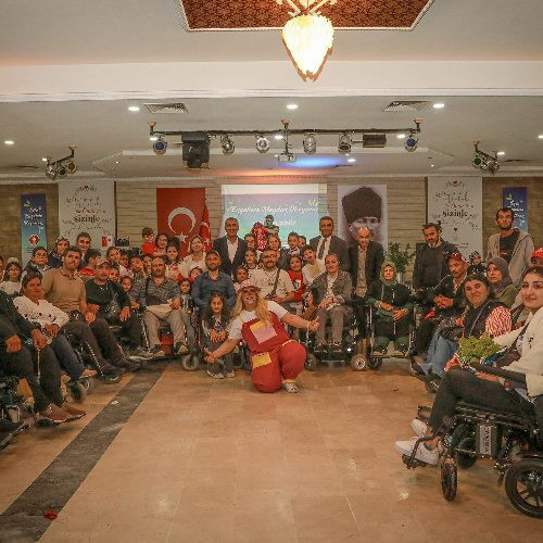 Keçiören Belediyesi Engelliler Haftası ve Anneler Günü heyecanına aynı anda ortak oldu - Resim : 2