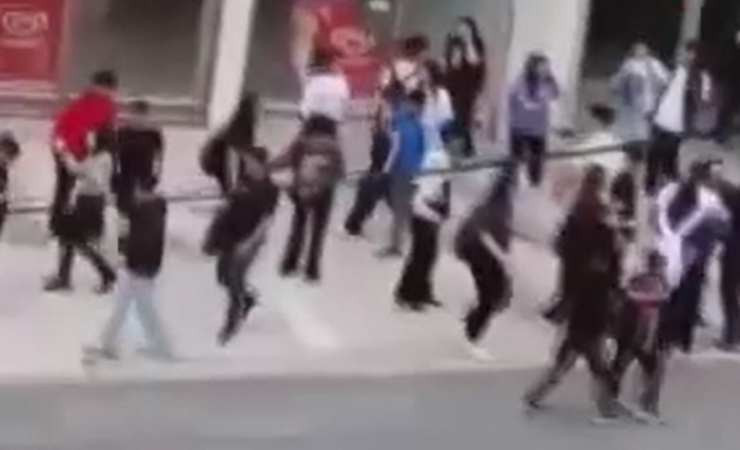 Keçiören'de lise öğrencisi iki grubun kavgası tepkiye neden oldu
