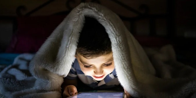 Çocuğu tablet kullanan ebeveynleri ilgilendiren yaş kriteri
