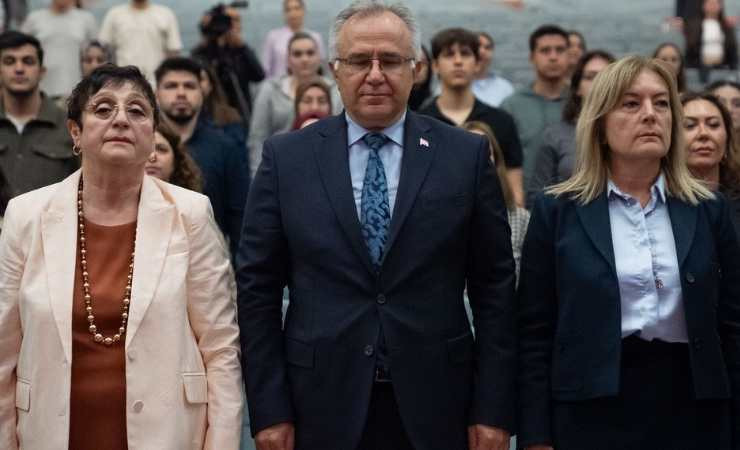Hacettepe Üniversitesi'nden 'Anneyle Güçlü Aile' temalı panel