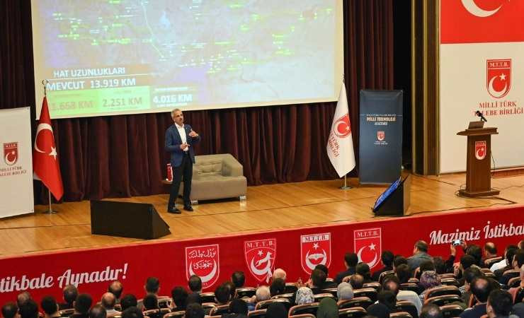 Ulaştırma Bakanı Abdulkadir Uraloğlu: Ankara ile İstanbul arası 80 dakikaya inecek