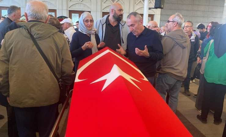 Ankara'da tedavi gören Türkiye’nin Valetta Büyükelçisi Erdeniz Şen hayatını kaybetti