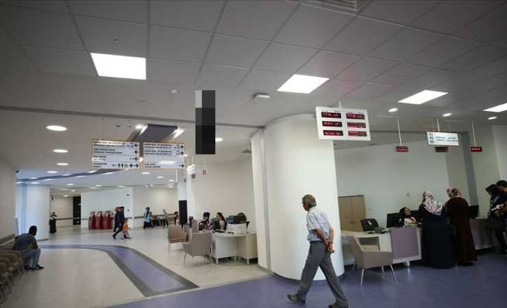 Bugün hastaneler açık mı, sağlık ocakları çalışacak mı?