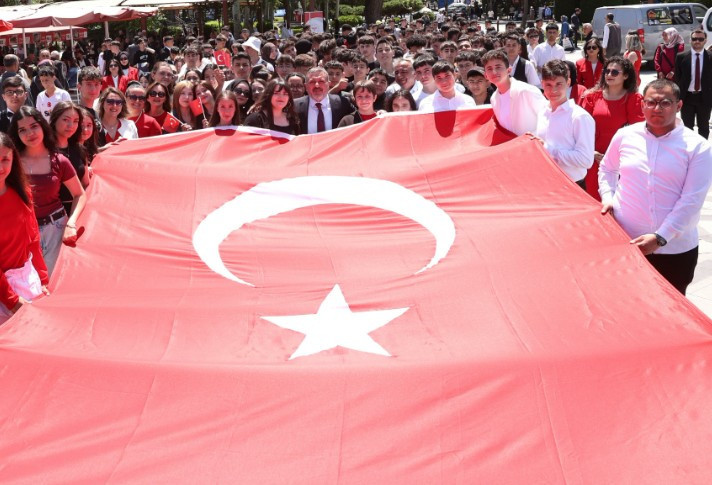 Sincan Belediyesinin 19 Mayıs kutlamalarındaki adresi Lale Meydanı oldu - Resim : 2
