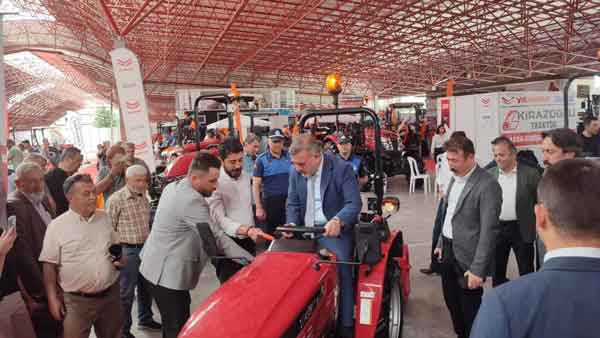 Sincan Belediyesinin düzenlediği Ankara Tarım Fuarı açıldı