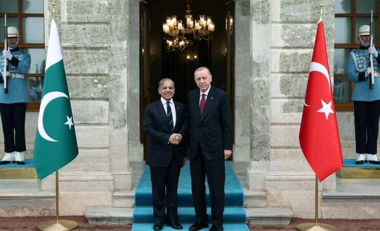 Pakistan Başbakanı Şerif'ten Türkiye mesajları