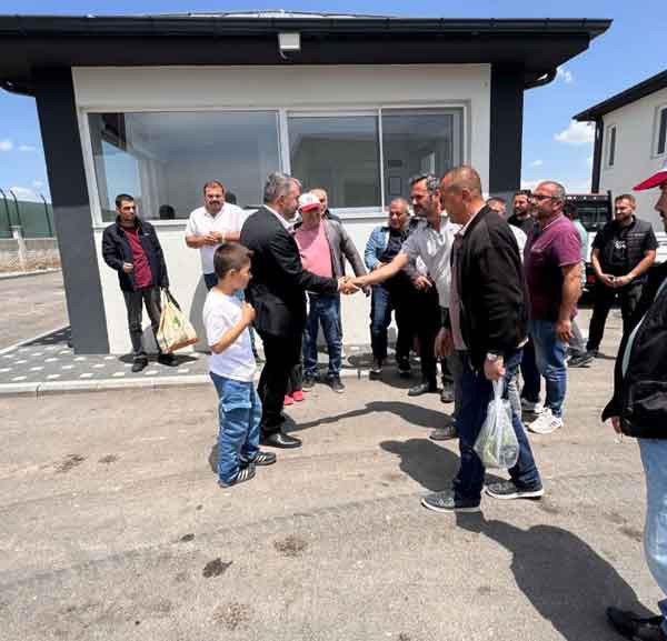 Pursaklar Belediye Başkanı Çetin, kurban pazar alanlarını denetledi