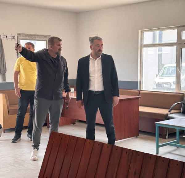 Pursaklar Belediye Başkanı Çetin, kurban pazar alanlarını denetledi - Resim : 2