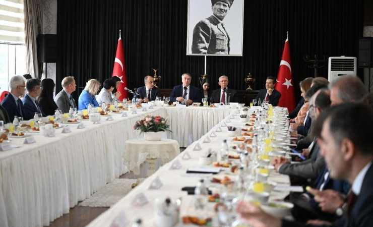 Başkan Mansur Yavaş AB ülkelerinin büyükelçilerini ağırladı