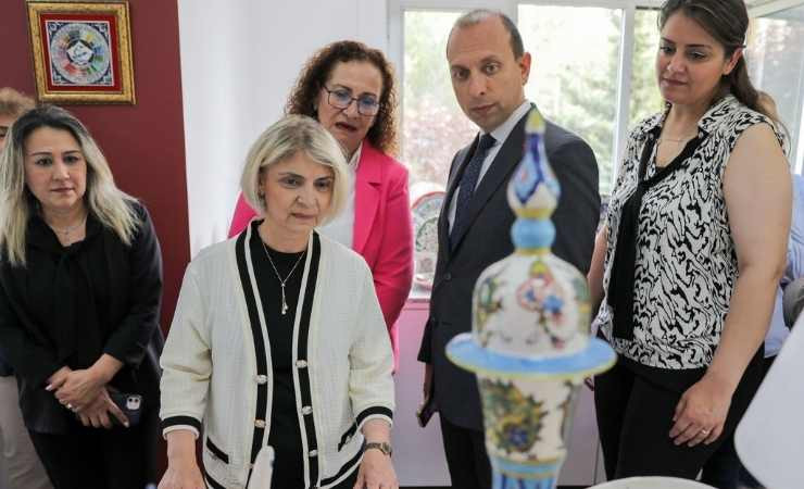 Etimesgut Belediyesi'nin Turkuaz ve Atabey ETİSEM Sergisi açıldı
