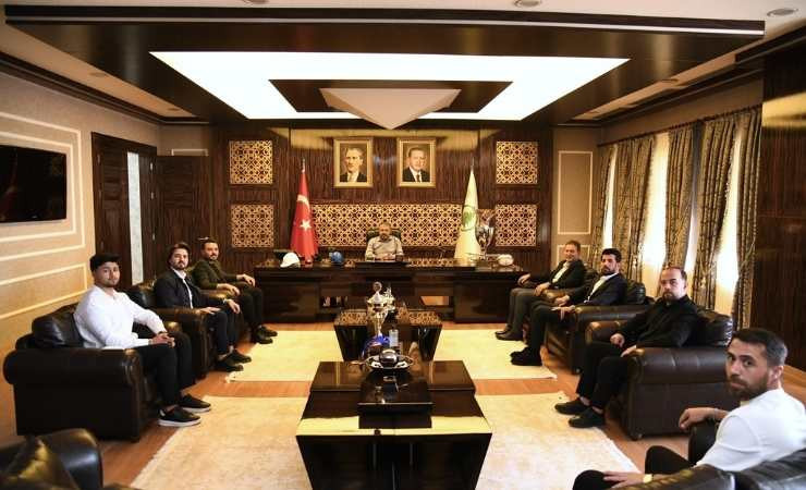 Dünya şampiyonundan Ertuğrul Çetin'e ziyaret