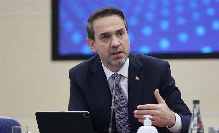 Bakan Alparslan Bayraktar açıkladı! Elektrik ve doğalgaza yeni zam olacak mı?