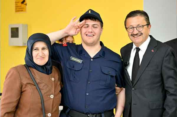 Altındağ Belediyesi'nin Engelsiz Yaşam Merkezi'nde coşku dolu yılsonu