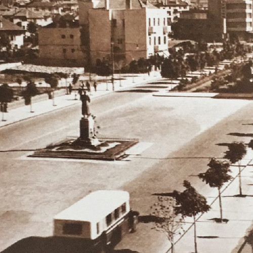 Ankara'nın neredeyse bir asırlık heykeli: Çoğu insan kendisini fark etmiyor