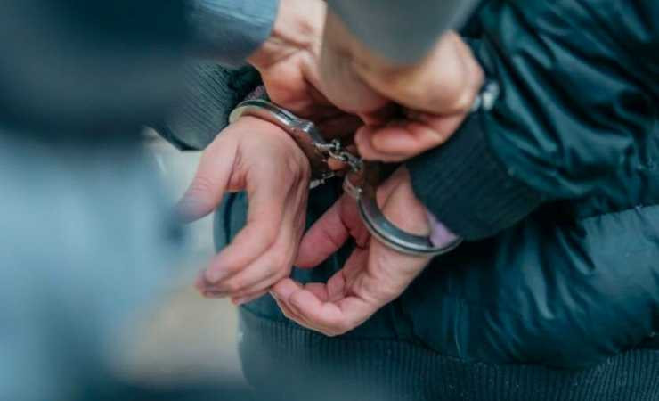 Ankara Adliyesi'nde soruşturmaları usulsüz kapan zabıt katibi tutuklandı