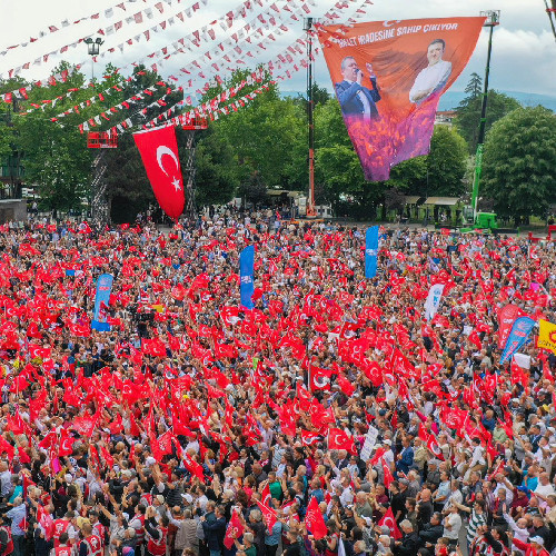 ABB Başkanı Yavaş CHP mitinginde konuştu: Her gün bir operasyonla uyanıyoruz