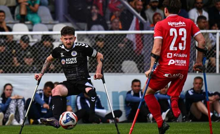 Ampute Futbol Şampiyonlar Ligi kupasını başkentte Alves Kablo kazandı