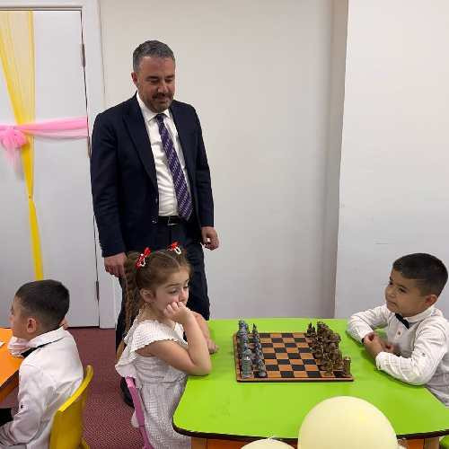 Pursaklar Belediyesi Nezaket Okullarında Satranç turnuvası heyecanı yaşandı