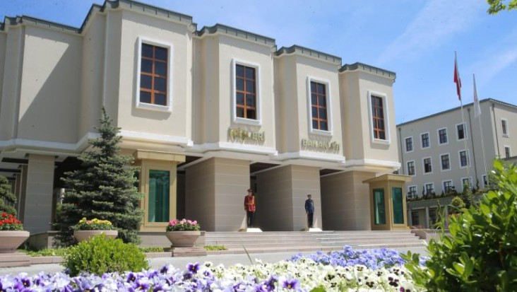 İçişleri Bakanlığı 5 ilçe belediye başkanını görevden uzaklaştırdı