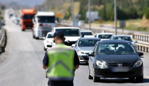 Kırıkkale'deki kilit kavşakta yoğunluk sürüyor