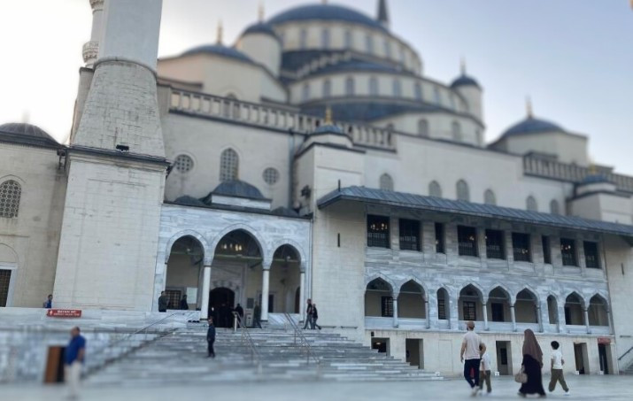Başkentte bayram namazı hareketliliği