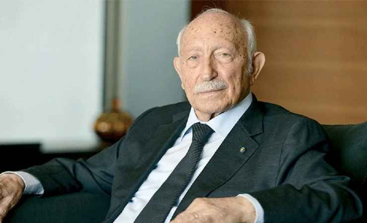 Türk sanayisinin duayen ismi Asım Kibar hayatını kaybetti