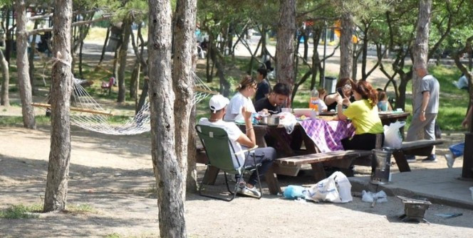Başkentliler bayramda soluğu Mavi Göl'de aldı
