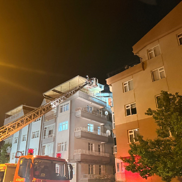 Polatlı'da 5 katlı binada korkutan yangın: İnceleme başlatıldı