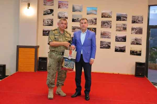Ankara Polatlı'ya atanan Garnizon Komutanına veda yemeği!
