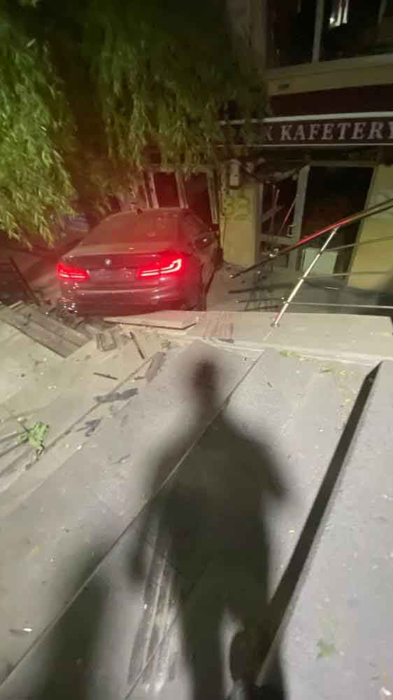 Akyurt'ta gece saatlerinde korkutan kaza!