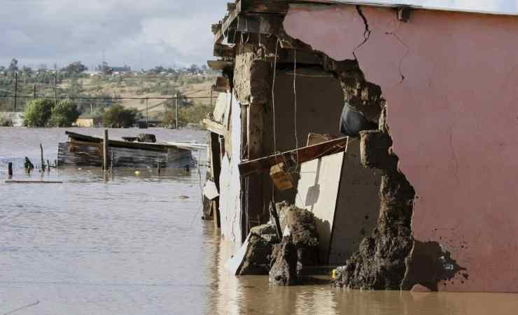 Güney Afrika'da sel felaketinde can kaybı 78 oldu