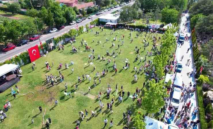 Başkentte babalarını kaybetmiş iki kardeşin hayali Babalar Günü'nde gerçekleşti