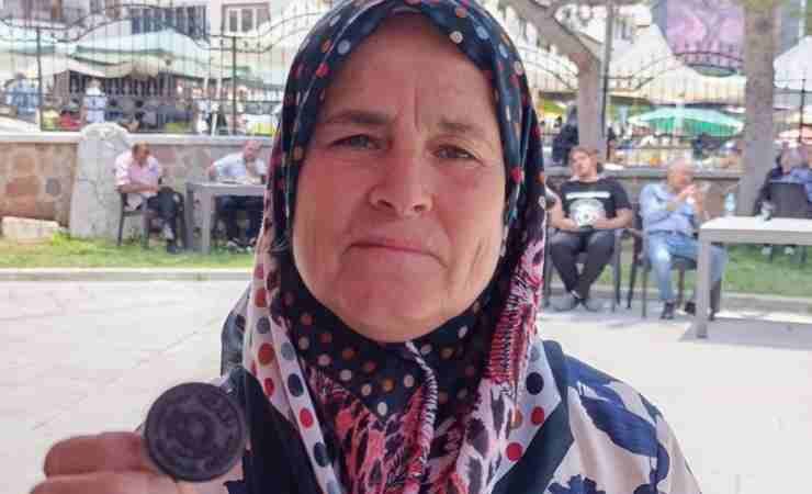 Nallıhan'da kadın muhtar 26 yıldır kesintisiz görev yapıyor