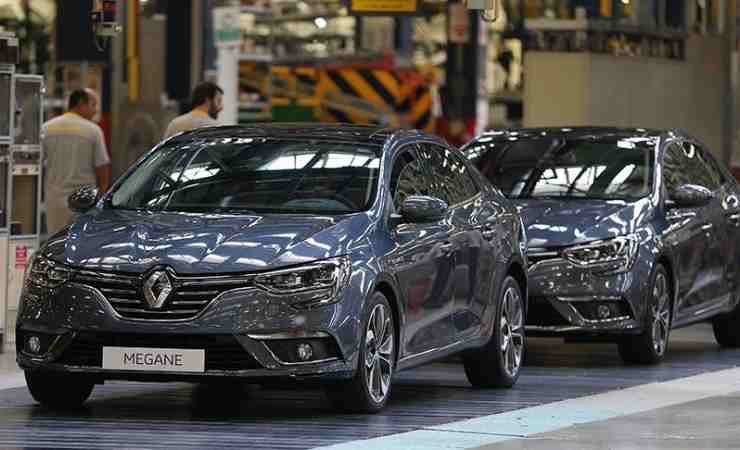 Renault Megane Sedan'da ayakları yerden kesecek fiyatlar