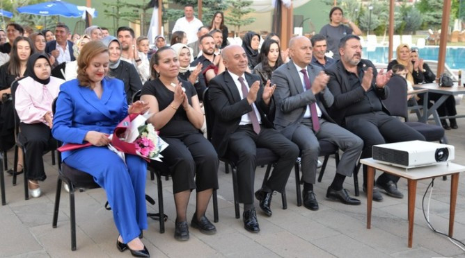 Kahramankazan'da minikler mezun oldu
