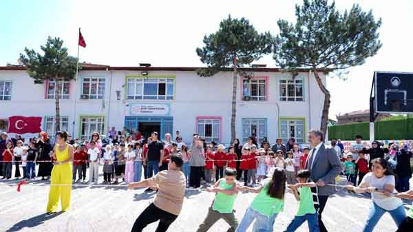 Bakan Tekin, Ankara'daki 'Dönem Sonu Faaliyet Haftası' etkinliklerine katıldı - Resim : 2