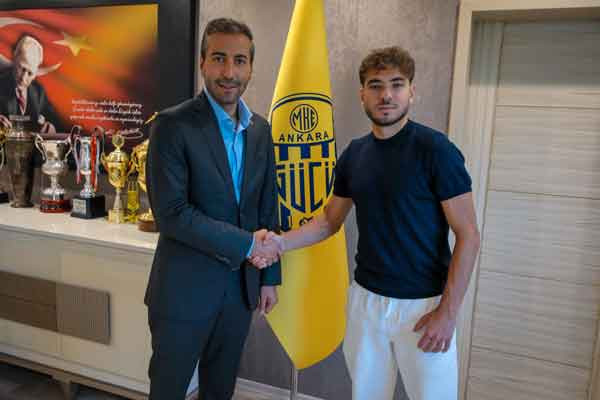 Ankaragücü 3 futbolcuyu daha profesyonel yaptı - Resim : 2