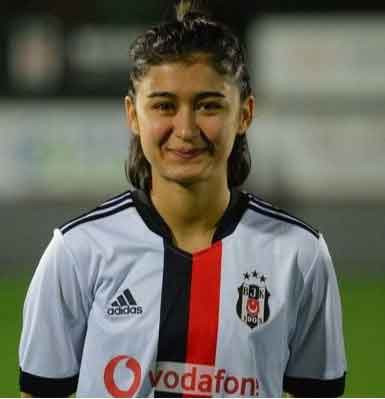 Kaptan Selda Akgöz takımda kaldı, Sedanur İncik transfer edildi