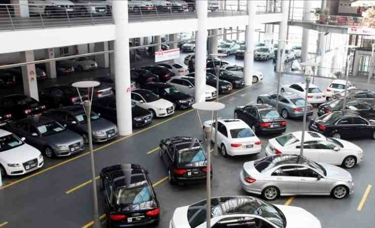 Ticaret Bakanlığı ikinci el otomobil piyasasında tedbirlerin süresini 6 ay uzattı