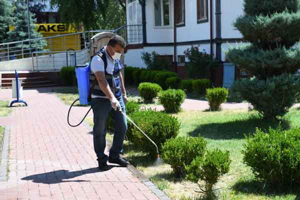 Kahramankazan Belediyesi sivrisinek ve haşere ile mücadeleyi sürdürüyor