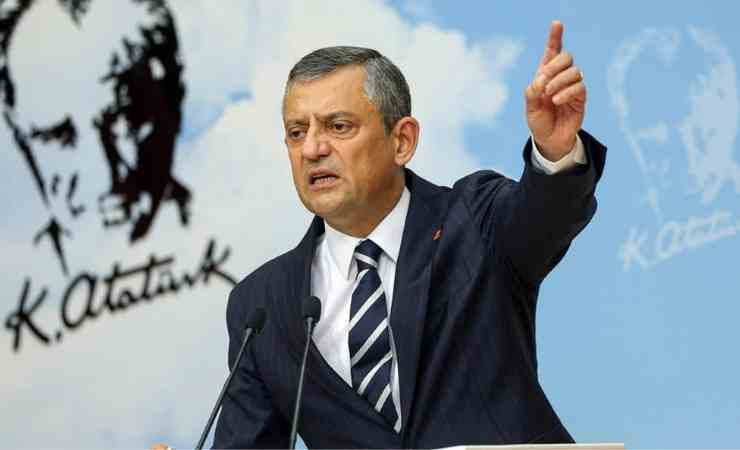 Özgür Özel'den Cumhurbaşkanı Erdoğan'ın Ankara'ya dön çağrısına yanıt