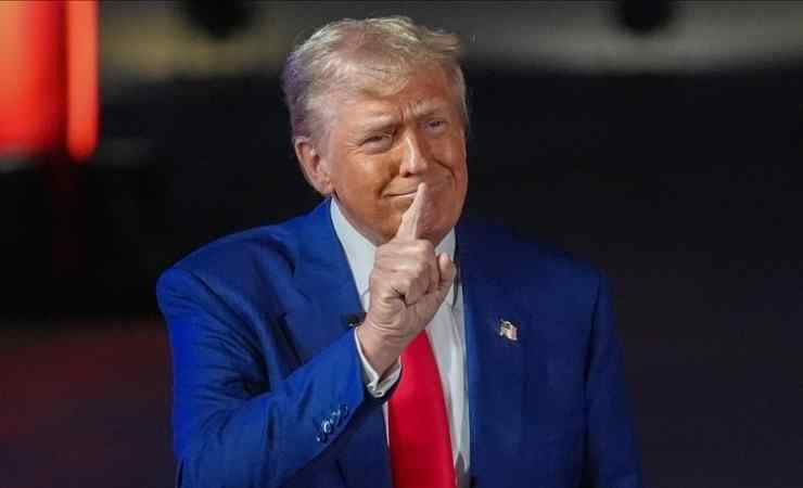 Trump 10 ülkeye mektup gönderip yeni gümrük vergilerini iletti