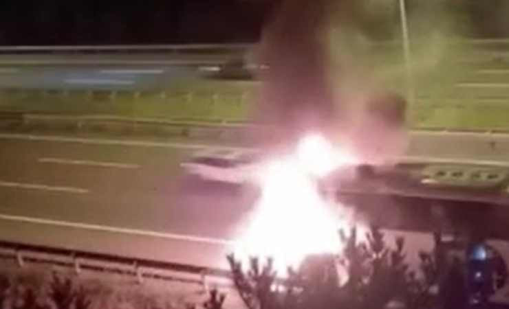 Kızılcahamam'da yolcu otobüsünde çıkan yangın korkuttu