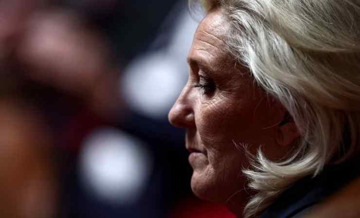 Fransa'da siyasi yasakla cezalandırılan Marine Le Pen'in temyiz duruşmasının tarihi belli oldu