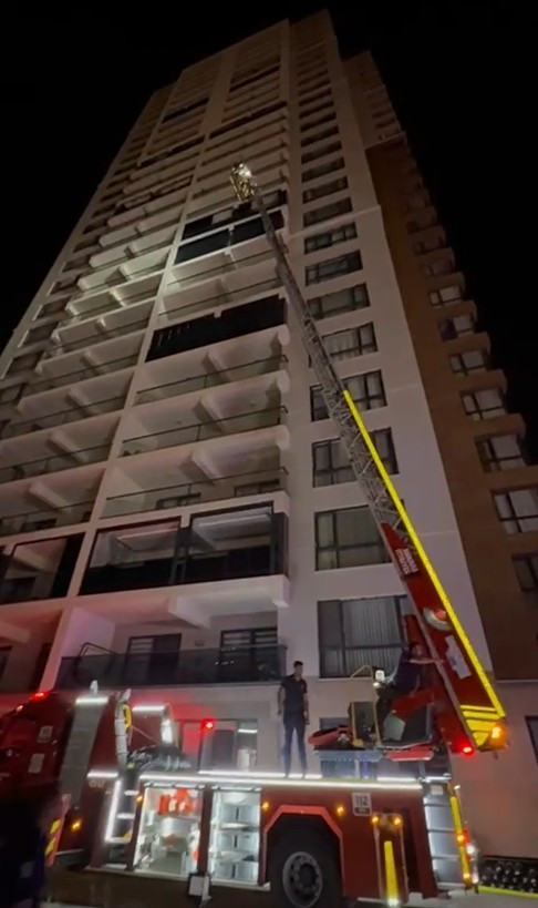 Ankara Yaşamkent'te yangın! Yaralılar ve can kaybı olduğu iddia edildi!