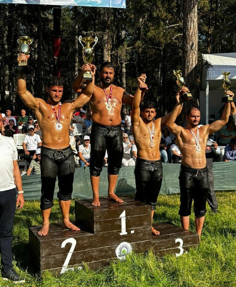 Kahramankazan Belediye Spor Kulübü Güreş Takımı er meydanında! - Resim : 3