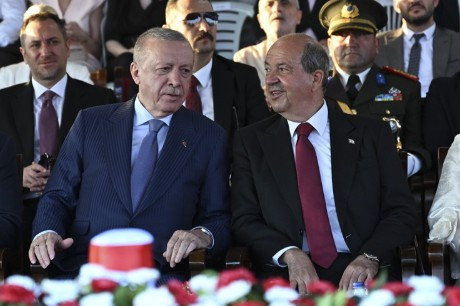 Cumhurbaşkanı Erdoğan: 'Biz Kıbrıs Türk'ü kardeşlerimize yapılanları asla unutmayız' - Resim : 2