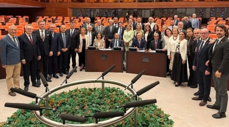 Meclis 1 Ekim tarihine kadar tatile girdi: Hatıra fotoğrafı geldi